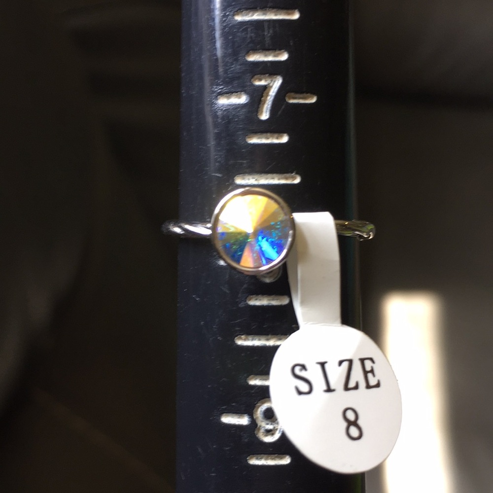 Fragrant Jewels ring sz 8 NWT silver tone AB look